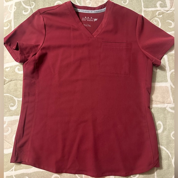 Fabletics Scrub Top Size Small - Picture 1 of 3